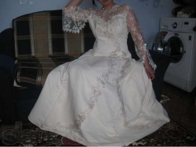 Свадебное платье в городе Ярцево, фото 5, стоимость: 3 500 руб.