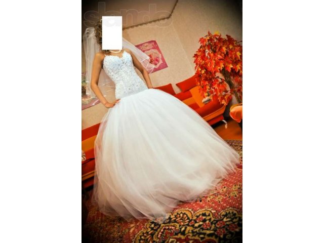 Продам недорого шикарное свадебное платье в городе Находка, фото 1, Приморский край