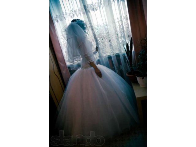 Продам недорого шикарное свадебное платье в городе Находка, фото 2, стоимость: 8 000 руб.