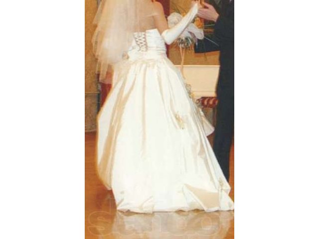 Продаю элегантное свадебное платье 42-44 в городе Владимир, фото 2, стоимость: 6 000 руб.