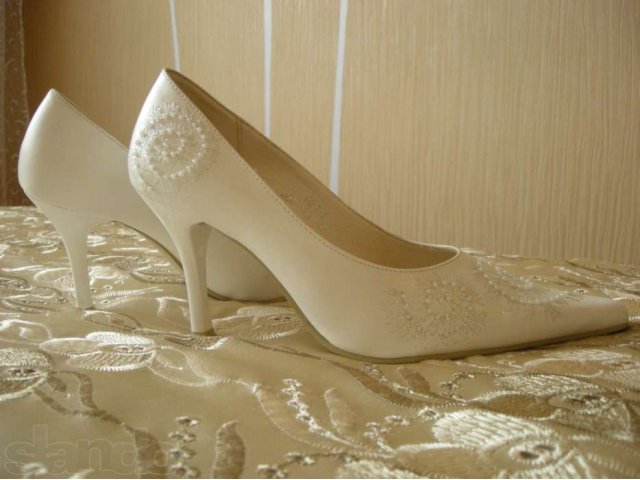 Туфли свадебные в городе Нижний Тагил, фото 1, Свадебные платья