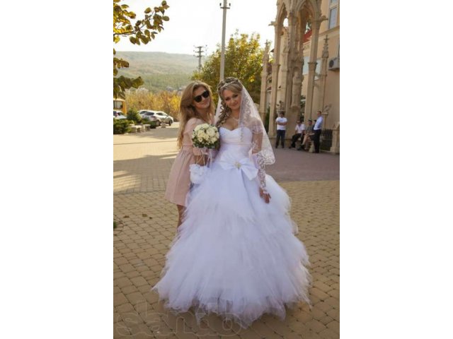 Свадебное платье в хорошем состоянии! в городе Геленджик, фото 4, Свадебные платья
