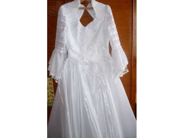 Свадебное платье в городе Волгоград, фото 1, стоимость: 1 200 руб.