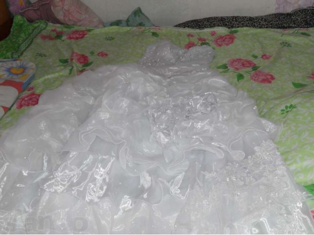 продам шикарное свадебное платье в городе Новоалтайск, фото 4, стоимость: 6 000 руб.