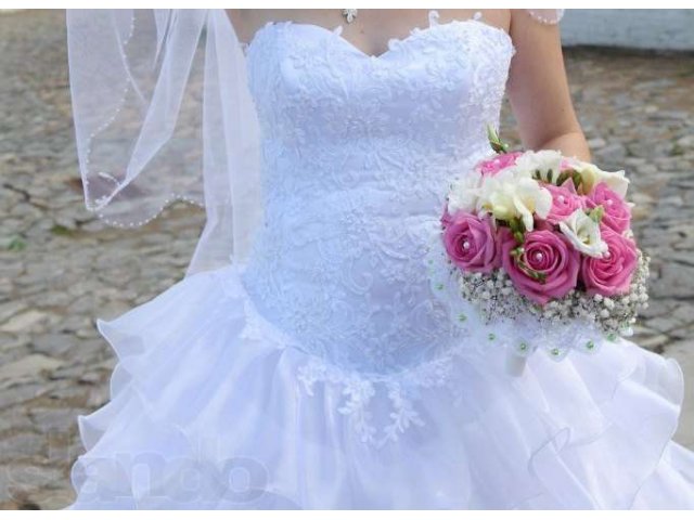 Красивое свадебное платье в городе Тобольск, фото 4, стоимость: 7 000 руб.