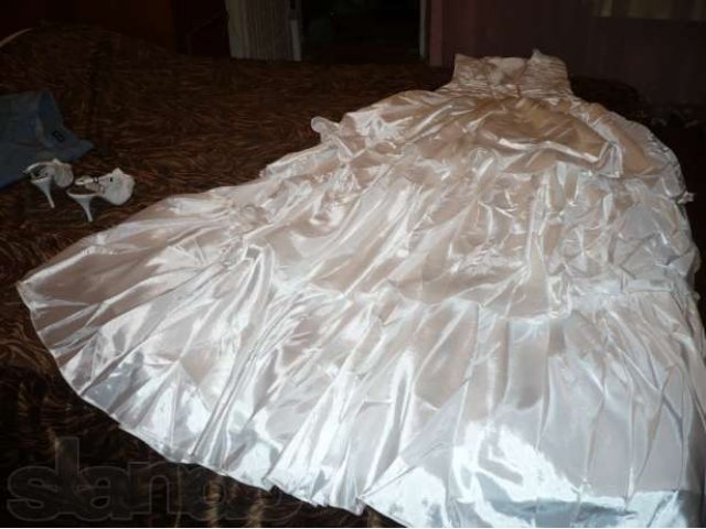 Продается красивое и совершенно новое свадебное платье в городе Воронеж, фото 2, стоимость: 6 000 руб.