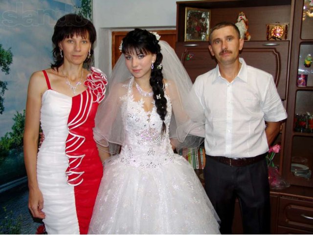 Красивое свадебное платие в городе Ленинградская, фото 1, Краснодарский край