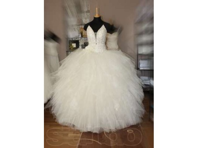 Свадебное платье - цвета шампань в городе Геленджик, фото 1, стоимость: 15 000 руб.