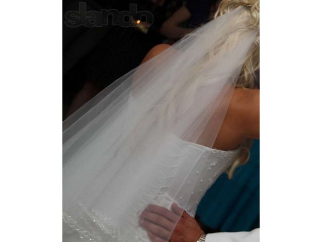Продам Свадебное платье,фату,перчатки,диадему,кринолин на 5 колец!! в городе Сургут, фото 7, Свадебные платья