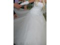 Продам Свадебное платье,фату,перчатки,диадему,кринолин на 5 колец!! в городе Сургут, фото 3, Свадебные платья