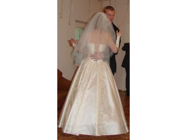 Свадебное платье в городе Клин, фото 4, стоимость: 12 000 руб.