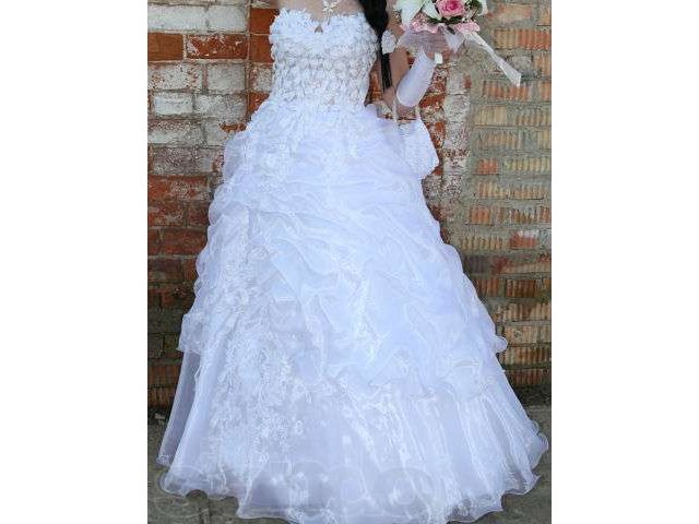 Продам шикарное свадебное платье! в городе Гаврилов-Ям, фото 1, стоимость: 5 000 руб.