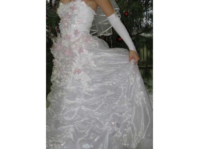 Продам свадебное платье в городе Ртищево, фото 1, стоимость: 4 000 руб.