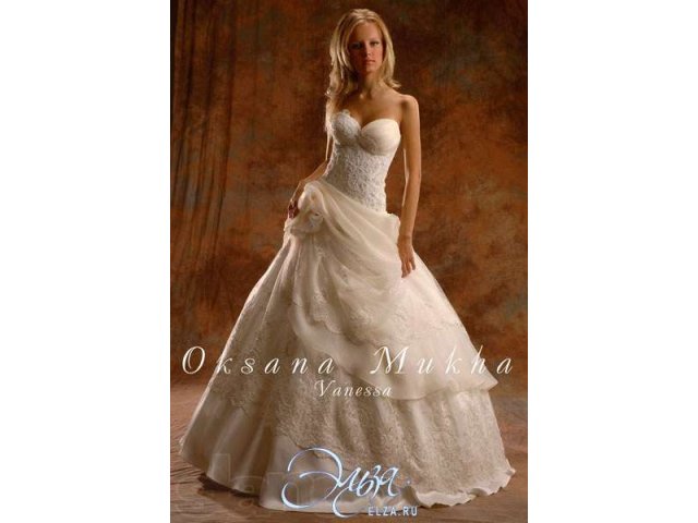 Продается свадебное платье в городе Нижневартовск, фото 1, стоимость: 15 000 руб.
