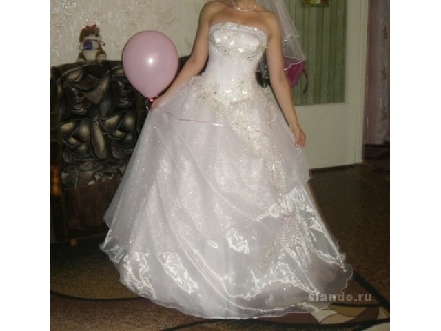 Продам красивое свадебное платье с аксессуарами в городе Фурманов, фото 1, Свадебные платья