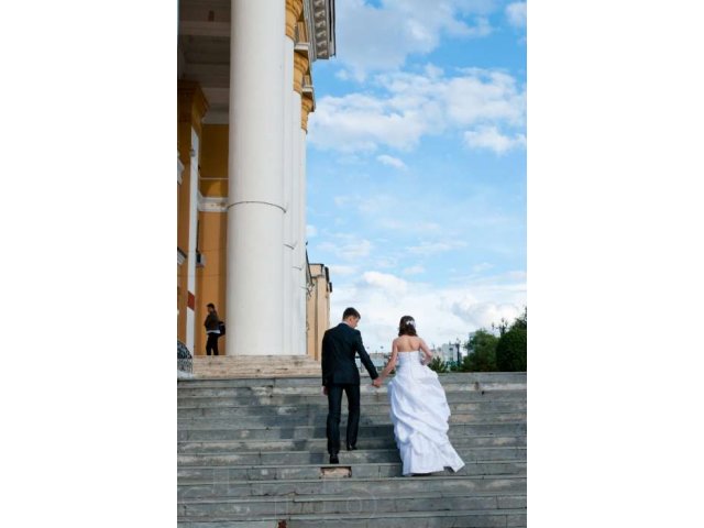 продам свадебное платье р-р 40-42+ фата и перчатки в подарок в городе Хабаровск, фото 2, стоимость: 17 000 руб.
