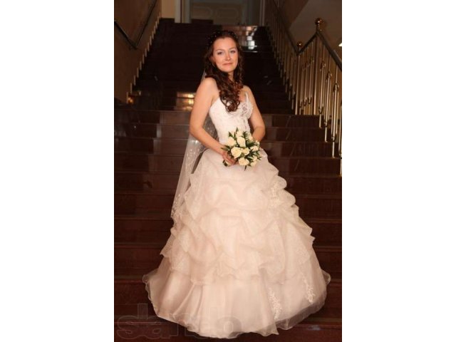 Продам свадебное платье в городе Череповец, фото 1, стоимость: 8 000 руб.