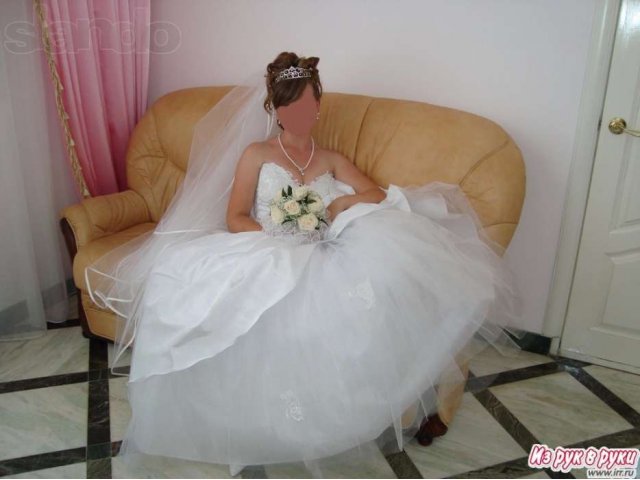 свадебное платье в городе Саранск, фото 1, стоимость: 8 000 руб.