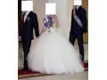 Пышное свадебное платье, расшитое жемчугом!!! в городе Нижневартовск, фото 1, Ханты-Мансийский автономный округ