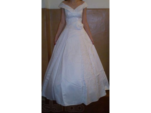 Продам свадебное платье в городе Самара, фото 1, стоимость: 4 000 руб.