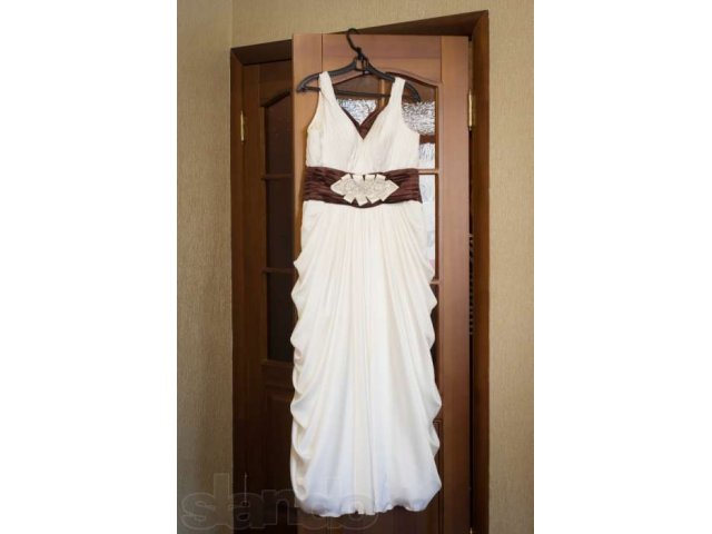 Свадебное платье) в городе Сургут, фото 1, стоимость: 25 000 руб.