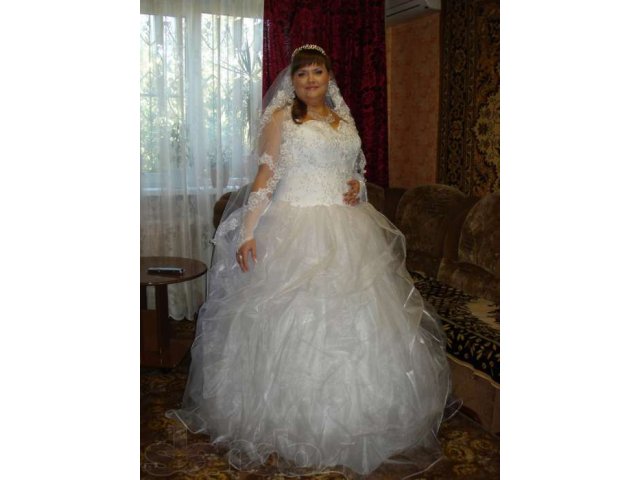 Продаю свадебное платье в городе Горячий Ключ, фото 1, стоимость: 15 000 руб.