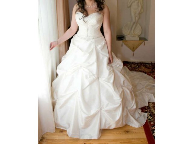СРОЧНО Шикарное свадебное платье Cosmobella в городе Пятигорск, фото 3, стоимость: 28 000 руб.