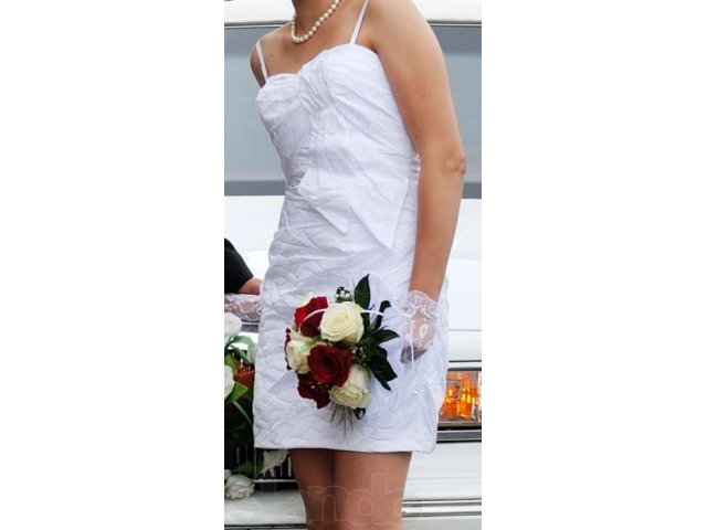 Белое свадебное либо выпускное платье(линия Косс) в городе Хабаровск, фото 1, стоимость: 9 000 руб.