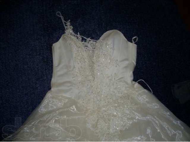 Свадебное платье в городе Кострома, фото 4, стоимость: 3 500 руб.