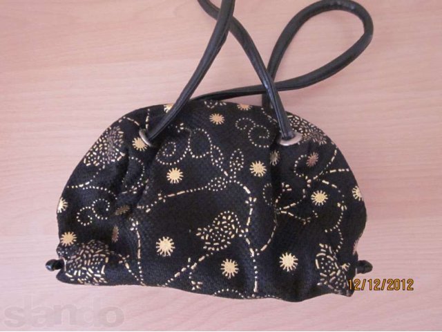 Отдам!!! Женскую сумочку на вечеринку! в городе Абакан, фото 1, стоимость: 110 руб.