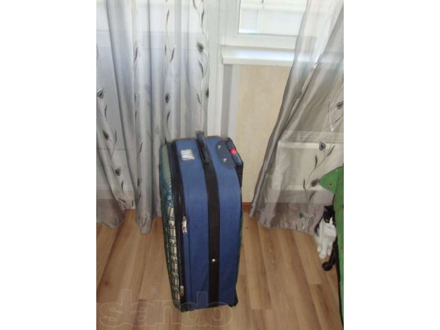 продам чемодан в городе Красноярск, фото 2, стоимость: 2 000 руб.