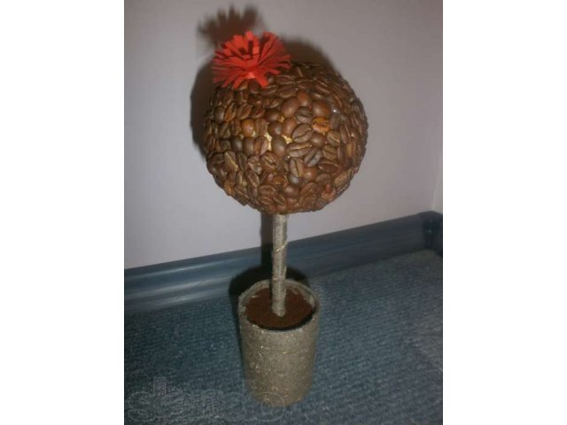 дерево из кофейных зерен с цветком выполенным в технике квиллинг в городе Оренбург, фото 2, стоимость: 400 руб.