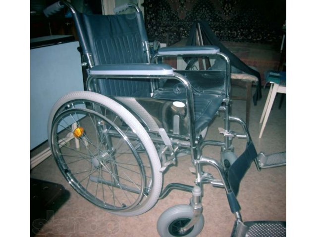 Продам новое кресло-коляску для инвалидов в городе Красноярск, фото 1, Товары для инвалидов