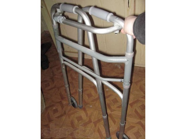 Ходунки инвалидные в городе Санкт-Петербург, фото 2, стоимость: 1 800 руб.
