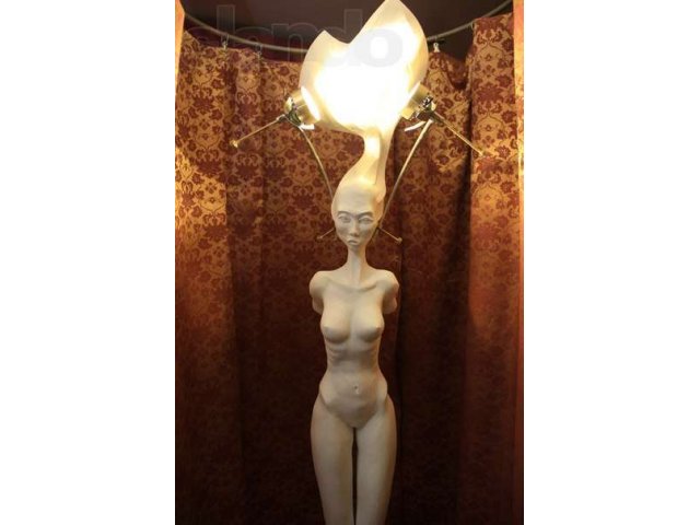 Продается авторский светильник-статуя в городе Калининград, фото 1, Предметы искусства