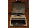 Продам винтажную пишущую машинку в чемоданчике в городе Красноярск, фото 1, Красноярский край
