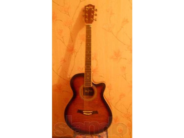 продам акустическую гитару в городе Курган, фото 1, стоимость: 2 000 руб.