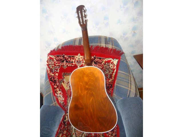 Акустическая гитара в городе Осинники, фото 2, стоимость: 2 000 руб.