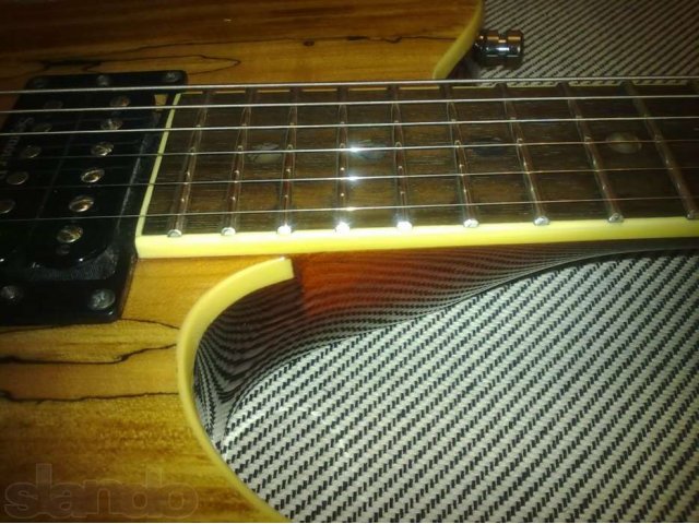 Продаю электрогитару Fender Special Edition Custom Spalted Maple Tele в городе Курган, фото 3, стоимость: 23 000 руб.