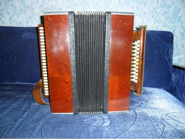 Продам рояльную гармошку в городе Елец, фото 1, стоимость: 13 000 руб.