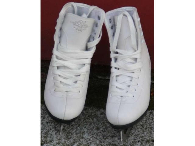 Продам коньки в городе Коломна, фото 1, Московская область