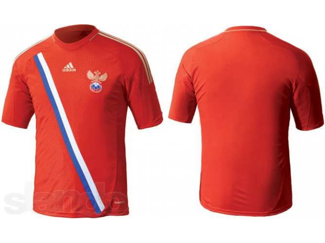 Форма сборной России по футболу на ЕВРО 2012 (футболка и шорты) в городе Санкт-Петербург, фото 1, стоимость: 1 500 руб.