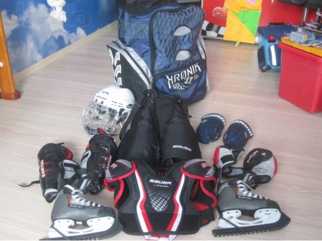Хоккейная экипировка (6-8 лет) в городе Сургут, фото 1, стоимость: 17 000 руб.