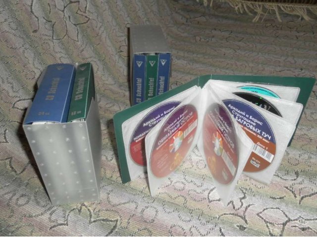 Футляры для ДВД, СД дисков в городе Орехово-Зуево, фото 1, стоимость: 30 руб.