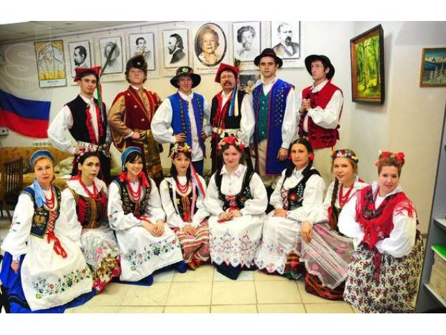 Требуются молодые люди с танцевальной подготовкой. в городе Ярославль, фото 1, стоимость: 0 руб.