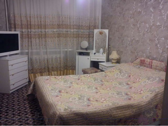 продается  мебель  б/у: стенка, спальный гарнитур,  кухонный  гарнитур в городе Крымск, фото 3, Краснодарский край