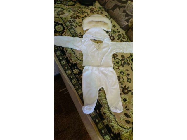 продается набор на выписку в городе Нижневартовск, фото 4, Одежда для новорожденных
