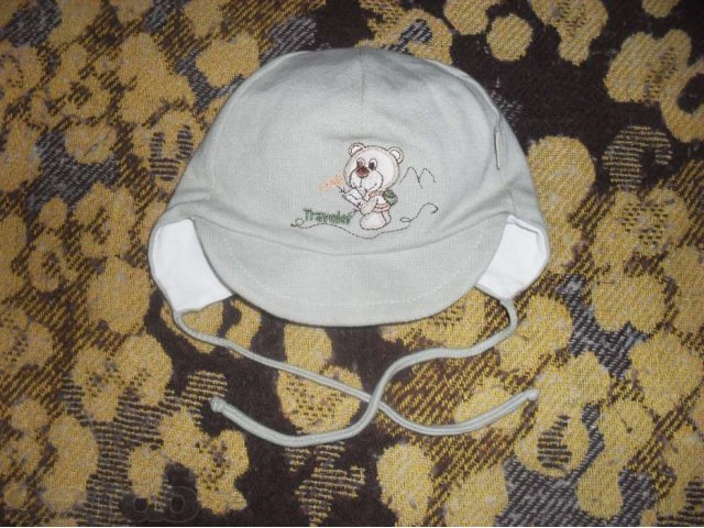 шапочка с козырьком польская в городе Калуга, фото 1, стоимость: 200 руб.