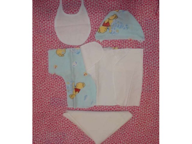 Продам набор на выписку для мальчика в городе Курган, фото 3, Одежда для новорожденных