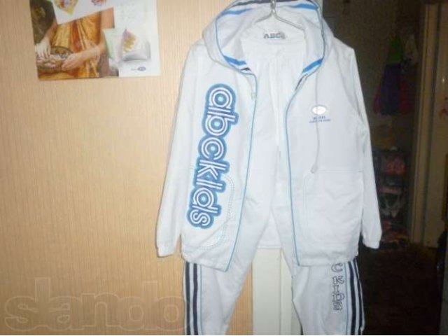 Спортивный костюм новый в городе Оренбург, фото 1, Одежда для мальчиков